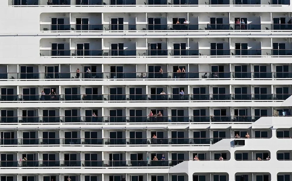 Cruise Cabin Door Decorations: New Crackdown Sparks Controversy Among Passengers