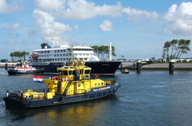 Hantavirus Outbreak: Cruise Ship Docks in the Netherlands for Urgent Disinfection