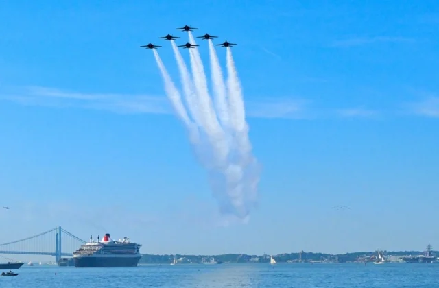 Queen Mary 2 Dazzles in New York City: A Spectacular July 4 Celebration