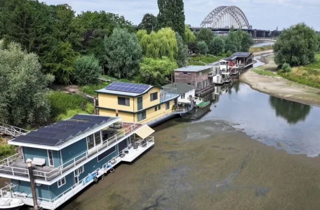 Drought and Heatwaves: The Impact of Shrinking Rivers on Europe’s Houseboats and Cruise Ships