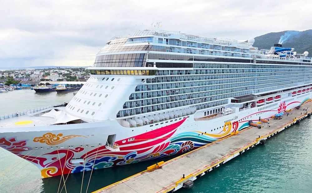 Norwegian Cruise Line to Host the Next Savannah Bananas Cruise