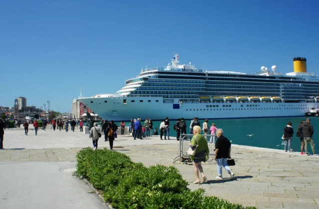 12 Hidden Free Perks You Can Score on Your Next Cruise (If You Know How to Ask)