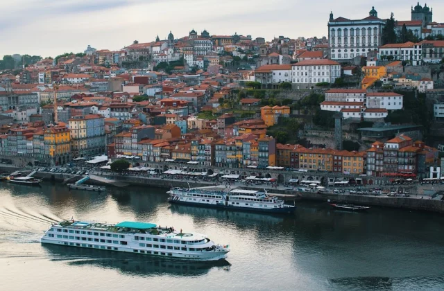 Discovering Local Flavors: How Small-Ship Cruises Unlock Hidden Culinary Gems